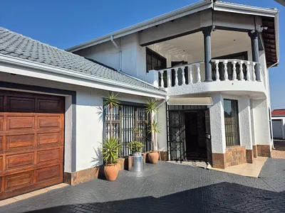 4 Bedroom House For Sale in Alberton - img