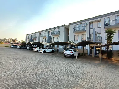 2 Bedroom Apartment For Sale in Brakpan - img