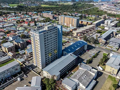 3 Bedroom Apartment For Sale in East London - YR6b.webp