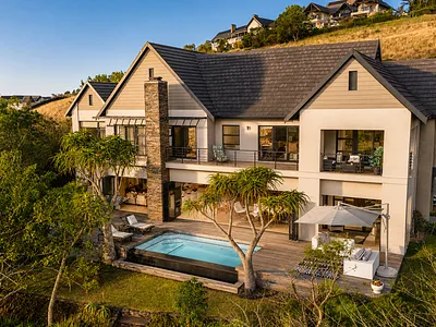 5 Bedroom House For Sale in Hillcrest - img