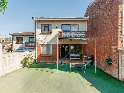 3 Bedroom Apartment For Sale in Durban - 8z2g.webp