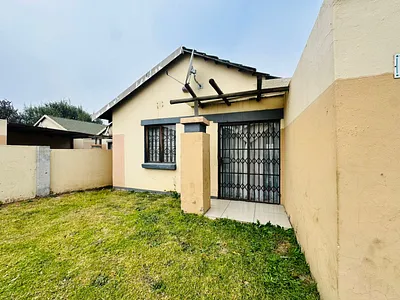 3 Bedroom House For Sale in Witbank - img