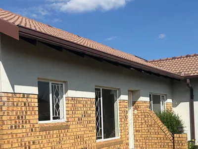 3 Bedroom Townhouse To Rent in Witbank - img