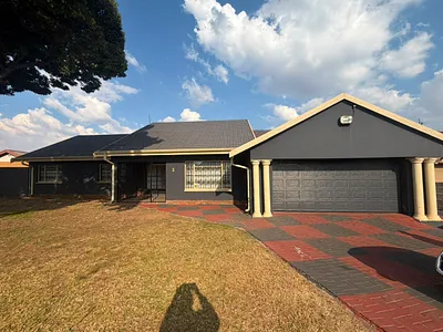 3 Bedroom House To Rent in Witbank - 58fi.webp