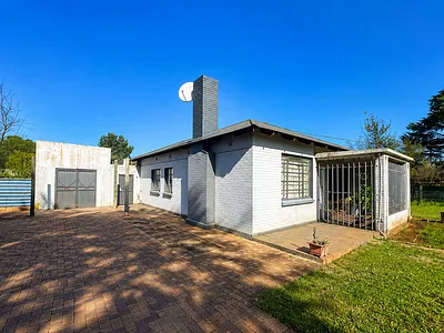 3 Bedroom House For Sale in Vereeniging - YjVj.webp