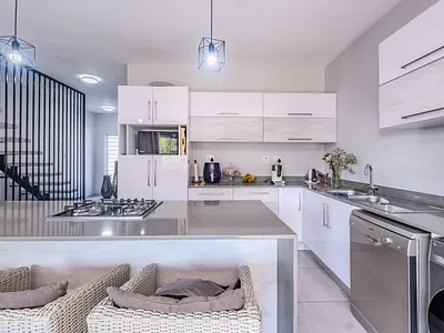4 Bedroom Apartment For Sale in Durban North - K8ps.webp
