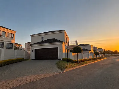 3 Bedroom Townhouse For Sale in Midrand - bs86.webp