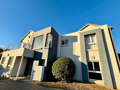 3 Bedroom House For Sale in Hartbeespoort - 4cB9.webp