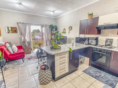 1 Bedroom Apartment For Sale in Sandton - x33S.webp