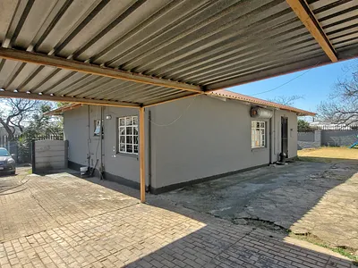 3 Bedroom House To Rent in Boksburg - 71aX.webp