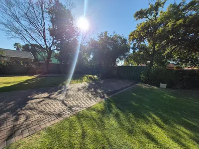 4 Bedroom House For Sale in Alberton - q5TH.webp