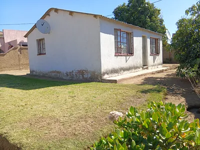 2 Bedroom House For Sale in Brits - 8zda.webp