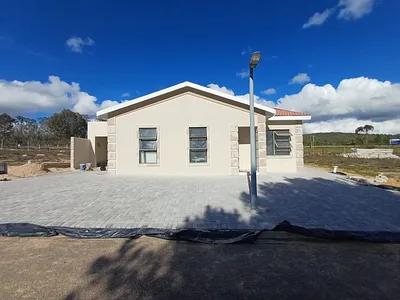 3 Bedroom House To Rent in Albertinia - img