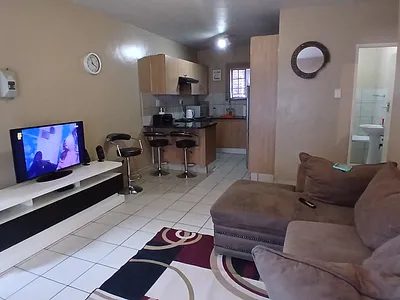 2 Bedroom Townhouse For Sale in Kempton Park - lnm7.webp