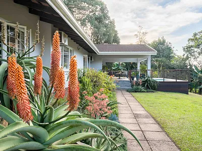 4 Bedroom House For Sale in Kloof - DQRp.webp