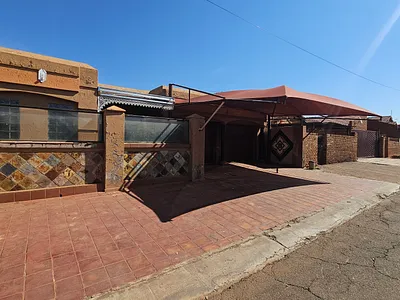3 Bedroom House For Sale in Benoni - Y2y3.webp