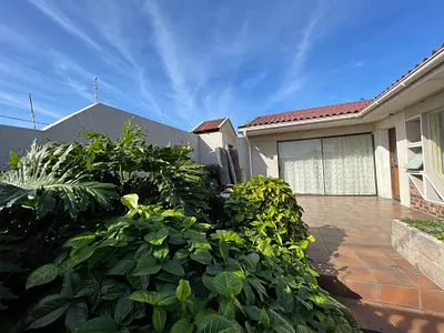 4 Bedroom House For Sale in East London - 89UV.webp