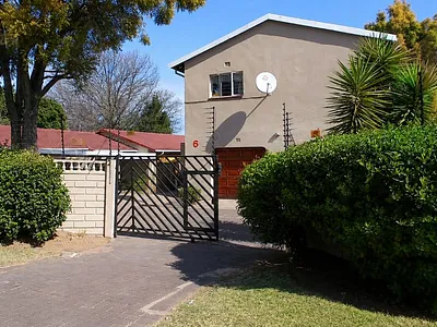 3 Bedroom House For Sale in Alberton - Ty7I.webp