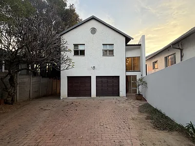 2 Bedroom Townhouse For Sale in Pretoria - img