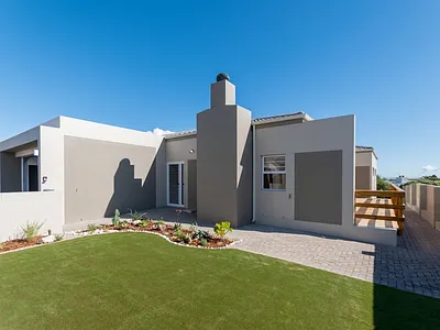 4 Bedroom House For Sale in Langebaan - JFmp.webp