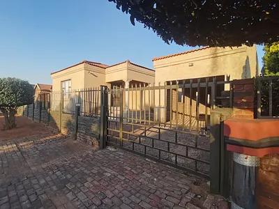 3 Bedroom House For Sale in Sebokeng - img
