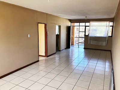 2 Bedroom Apartment To Rent in East London - VlKy.webp