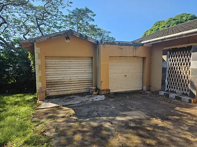 3 Bedroom House For Sale in Pennington - Bipx.webp