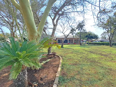 5 Bedroom House For Sale in Rustenburg - TpMT.webp