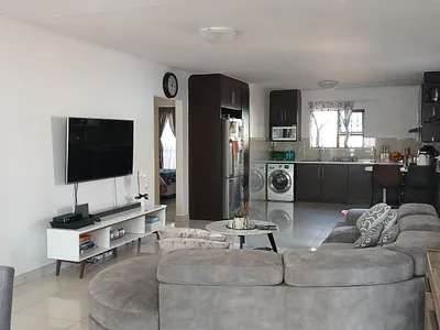 3 Bedroom Townhouse For Sale in Boksburg - pQO6.webp