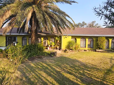 4 Bedroom House For Sale in Brakpan - 87gT.webp