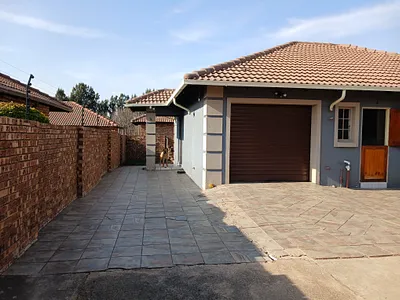 3 Bedroom House To Rent in Witbank - img