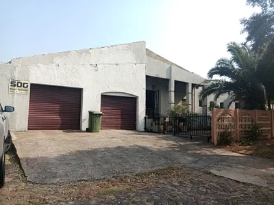 3 Bedroom House For Sale in Alberton - KxM7.webp