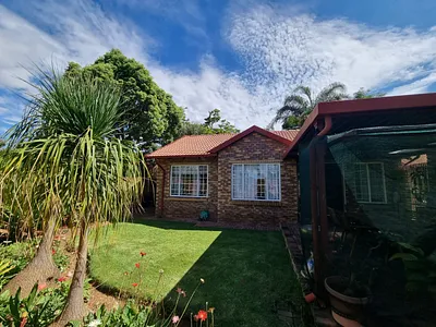 2 Bedroom Townhouse For Sale in Pretoria - img