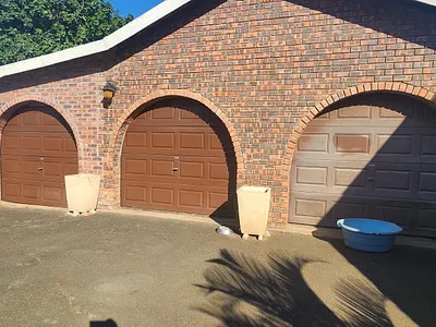 3 Bedroom House For Sale in Empangeni - 1dTh.webp