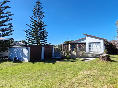 3 Bedroom House For Sale in Gansbaai - ttwK.webp