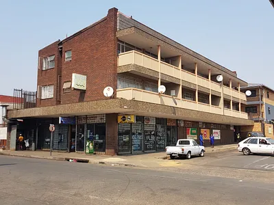 2 Bedroom Apartment To Rent in Johannesburg - BZZs.webp