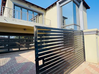 4 Bedroom House For Sale in Boksburg - Odcp.webp