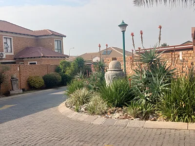 3 Bedroom Townhouse For Sale in Alberton - 1gpZ.webp