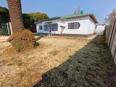 4 Bedroom House For Sale in Balfour - 19xT.webp