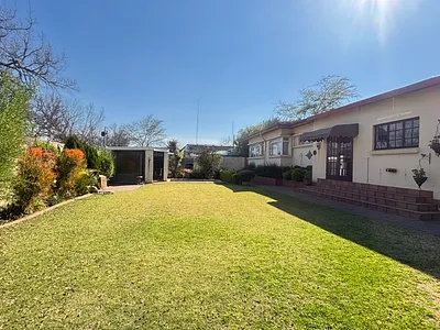 3 Bedroom House For Sale in Witbank - RQfE.webp