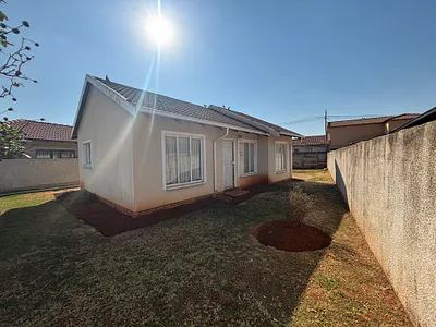3 Bedroom House For Sale in Boksburg - RxkV.webp