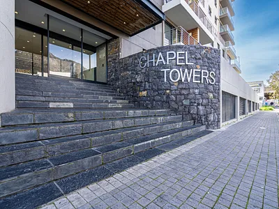2 Bedroom Apartment For Sale in Cape Town - img