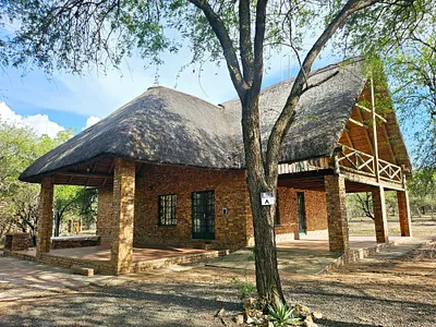6 Bedroom House For Sale in Marloth Park - RC1v.webp
