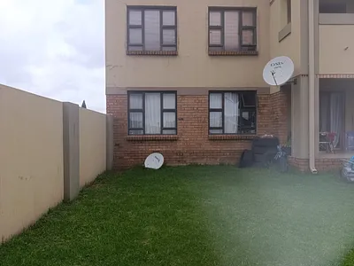 2 Bedroom Apartment To Rent in Witbank - lJLq.webp