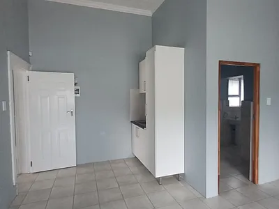 1 Bedroom Apartment To Rent in Queenstown - caSB.webp
