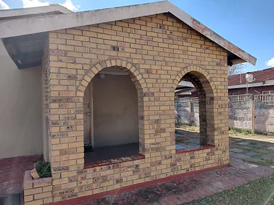 2 Bedroom House For Sale in Newcastle - ko5S.webp