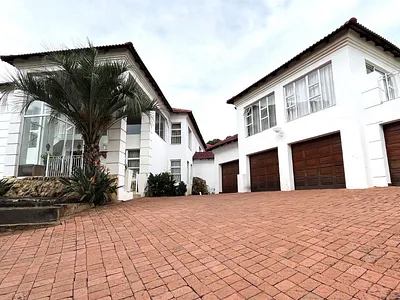 8 Bedroom House For Sale in Pretoria - dexg.webp