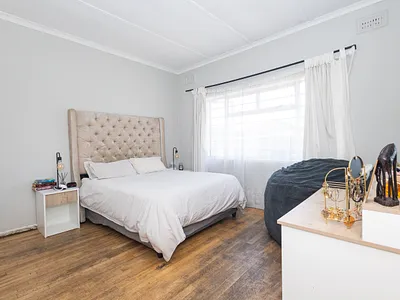 3 Bedroom House For Sale in Goodwood - rxeo.webp