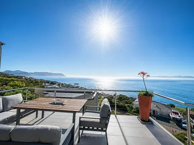 5 Bedroom House For Sale in Simons Town - gF9R.webp