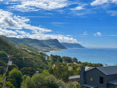 3 Bedroom House For Sale in Simons Town - qYg1.webp
